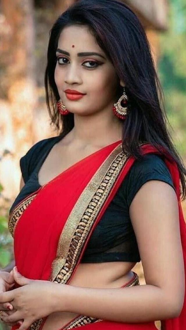 Sensuous Bollywood Models