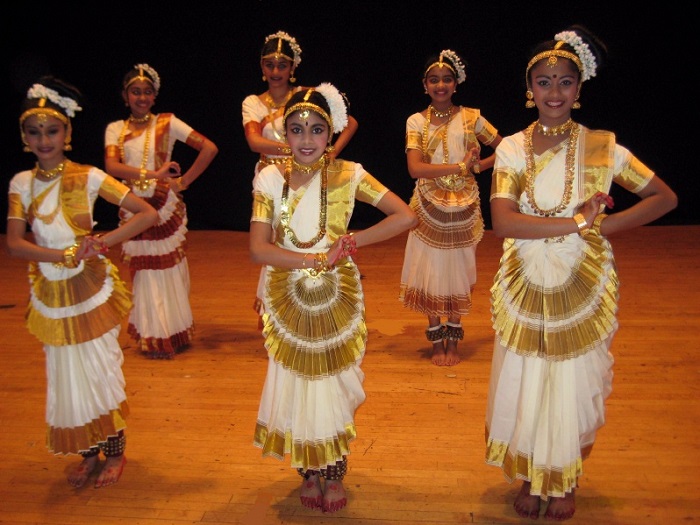 Mohiniyattam – Kerala Mohiniyattam – Kerala