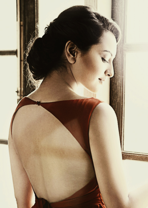 Sonakshi Sinha Blackless Photos Sonakshi Sinha Blackless Photos