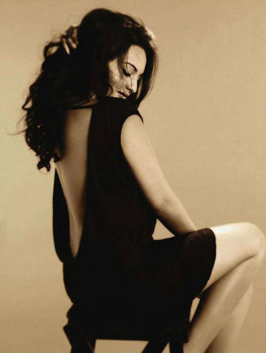 Sonakshi Sinha Blackless Photos Sonakshi Sinha Blackless Photos