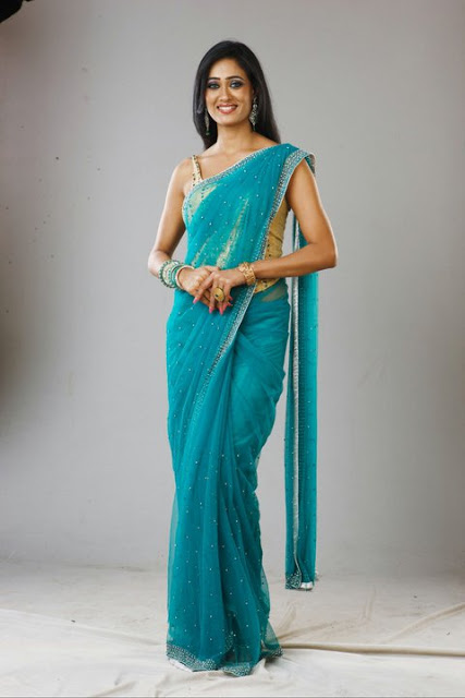 tv-actress-shweta-tiwari-hot-spicy-pics-in-saree tv-actress-shweta-tiwari-hot-spicy-pics-in-saree